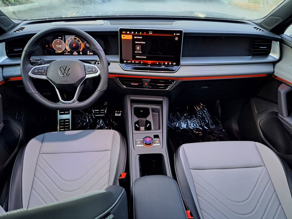 New 2026 Volkswagen Tiguan SE R-Line image 6