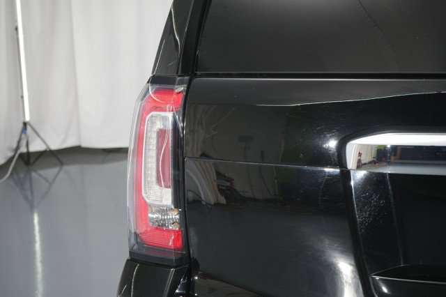 Used 2020 GMC Yukon Denali w/ Denali Premium Package image 21