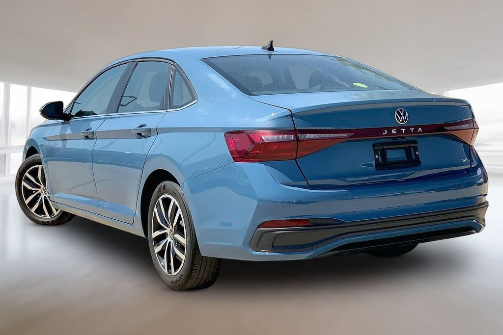 Used 2025 Volkswagen Jetta SE FWD image 13