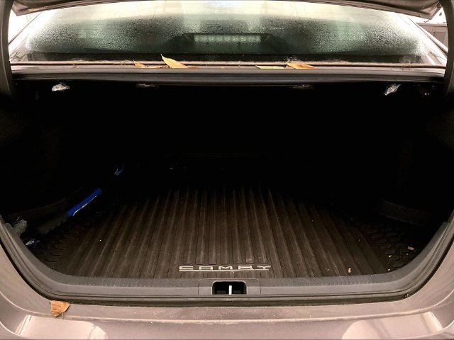 Used 2022 Toyota Camry SE FWD image 33