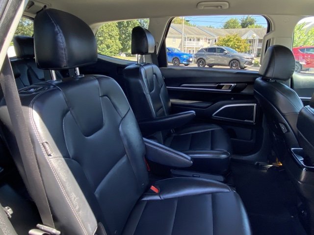 Used 2023 Kia Telluride S image 24