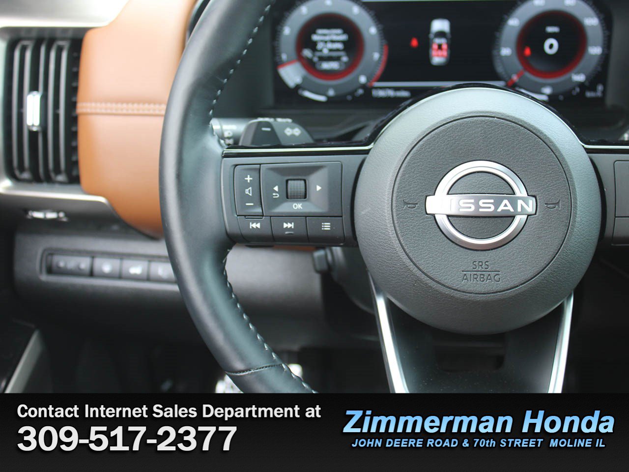 Used 2025 Nissan Pathfinder Platinum AWD/4WD image 14