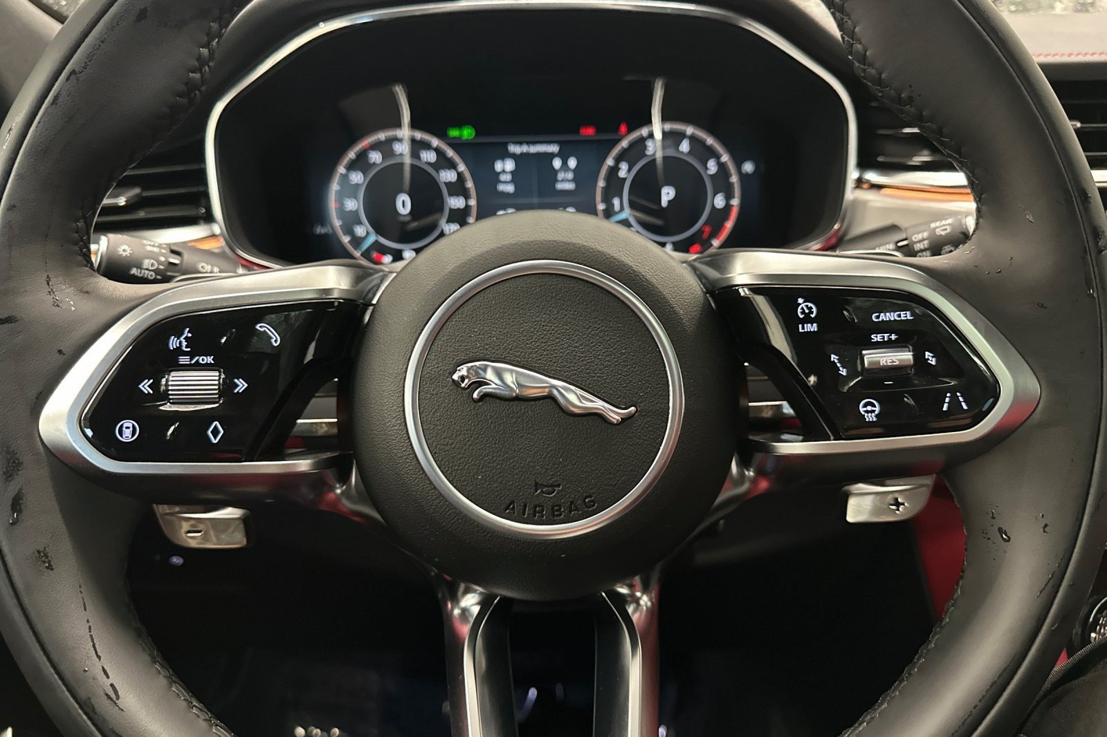 New 2025 Jaguar F-PACE R-Dynamic S AWD/4WD image 10