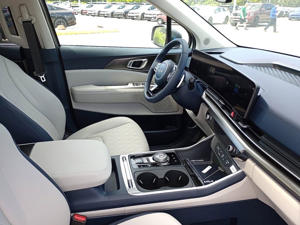 New 2026 Kia Carnival SX w/ SX Dark Edition Package image 7