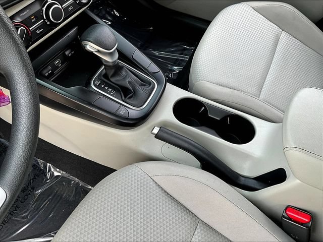 Certified 2025 Kia Soul LX w/ LX Technology Package FWD image 19