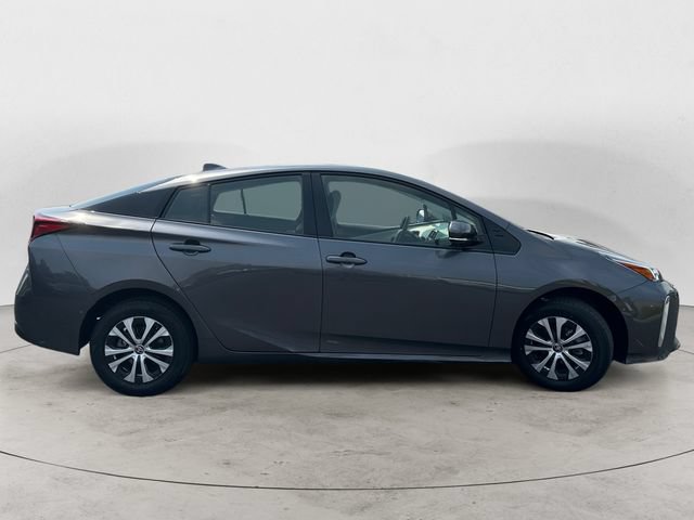Used 2020 Toyota Prius LE AWD/4WD image 4
