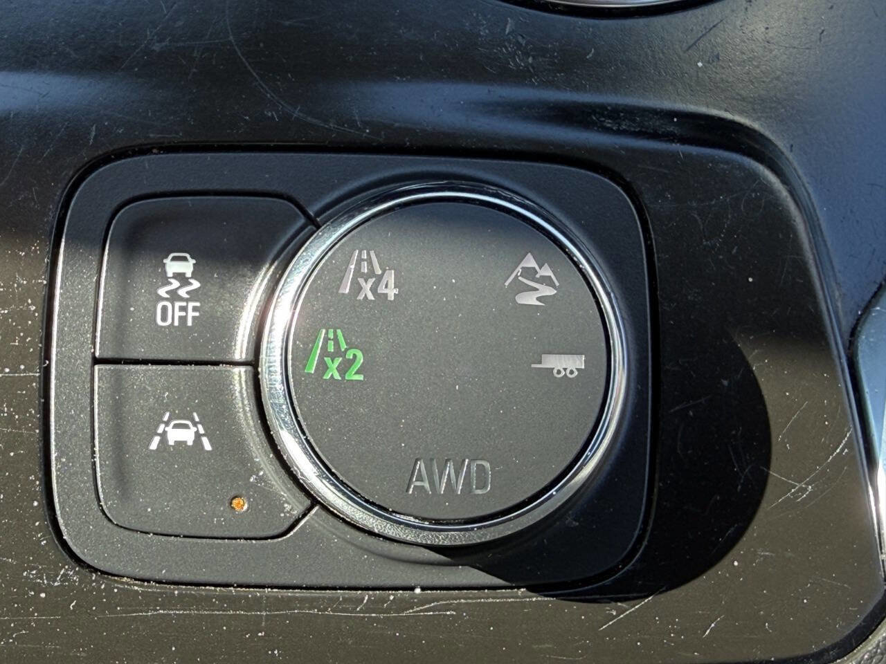 Used 2018 Chevrolet Traverse High Country image 25