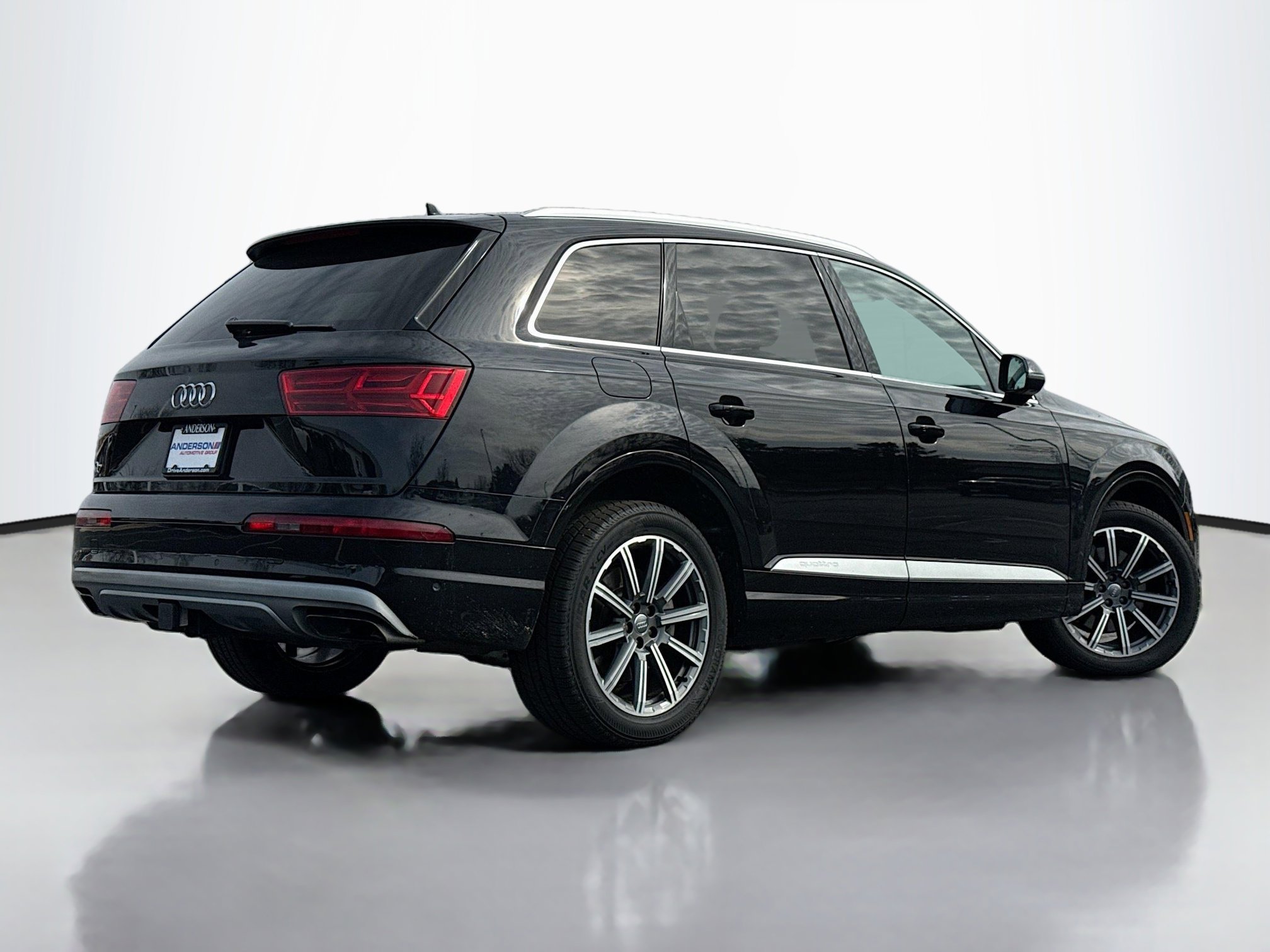 Used 2019 Audi Q7 3.0T Premium Plus w/ Premium Plus Package image 2