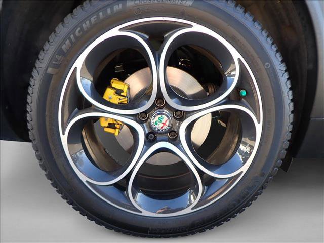 Used 2019 Alfa Romeo Stelvio Ti Lusso w/ Quick Order Package 22X Lusso image 7