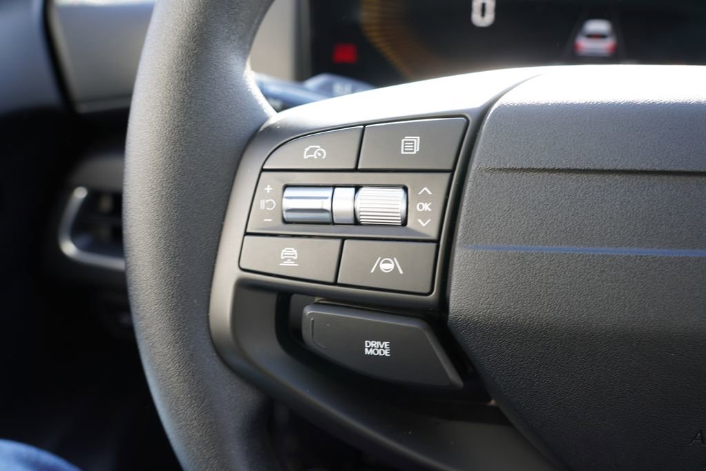 Used 2025 Kia K4 LXS image 28