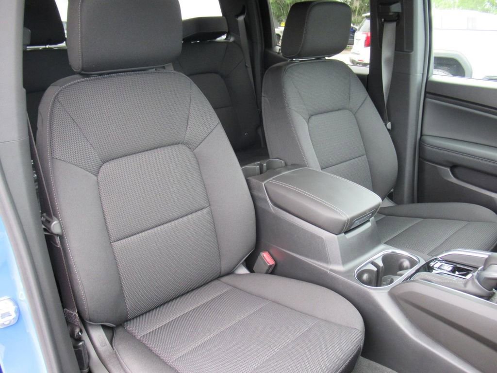 New 2026 GMC Canyon Elevation w/ Convenience Package RWD image 9