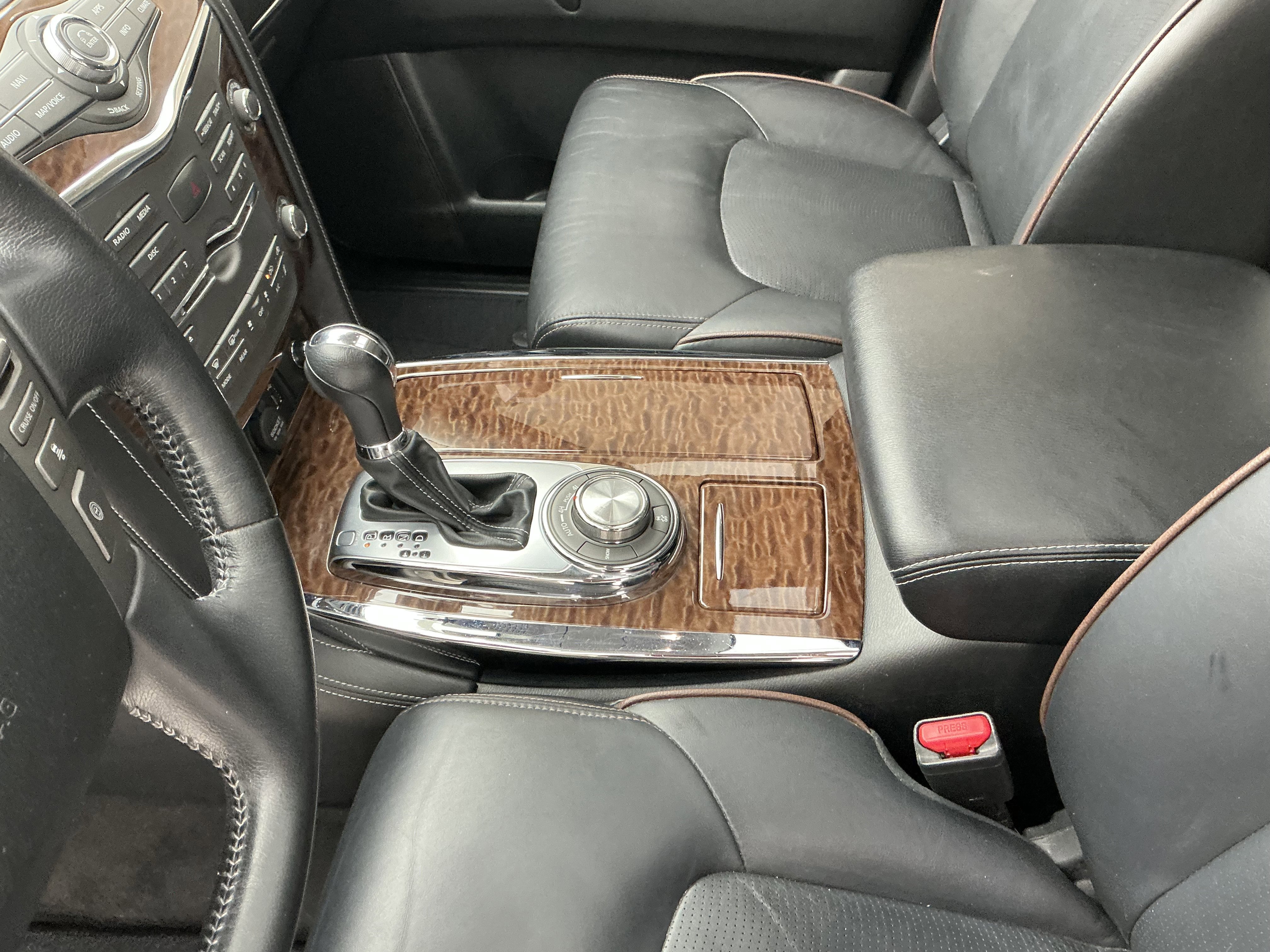 Used 2019 Nissan Armada Platinum w/ Interior Lighting Package image 13