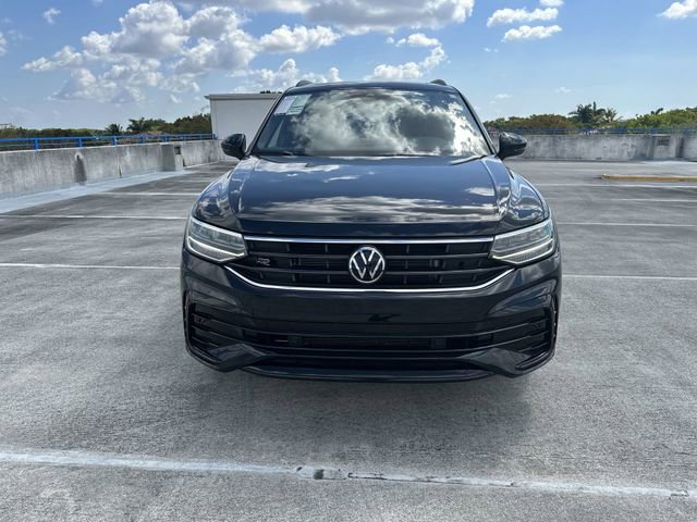 Used 2022 Volkswagen Tiguan SE R-Line image 32