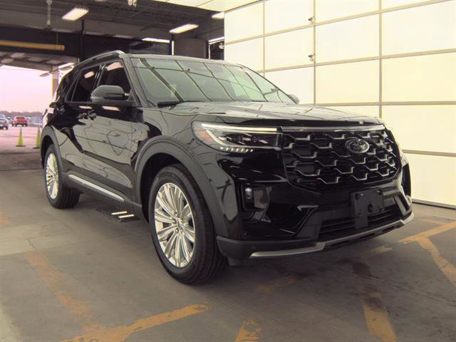 Used 2025 Ford Explorer Platinum w/ LUX Leather Package image 3