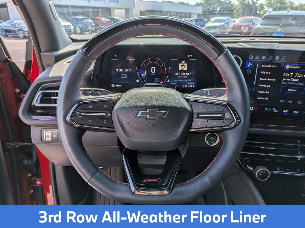 Used 2026 Chevrolet Traverse RS FWD image 14