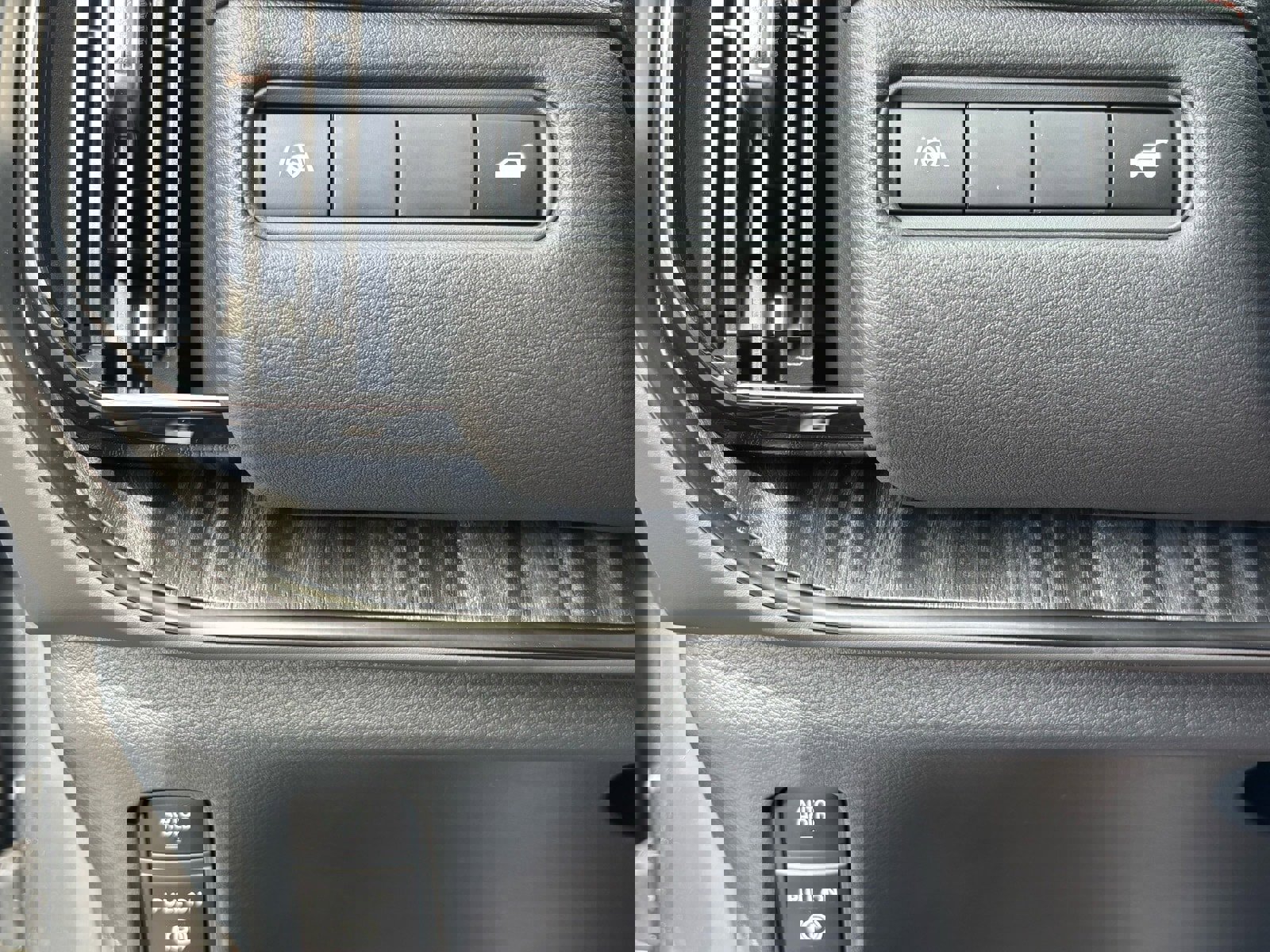 New 2026 Nissan Armada PRO-4X image 17