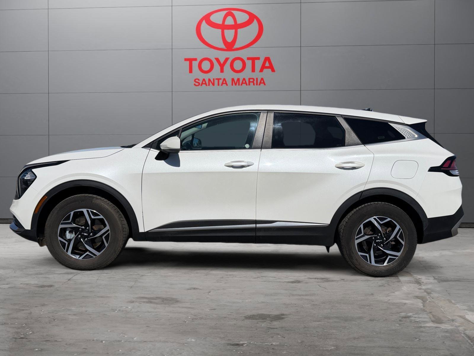 Used 2023 Kia Sportage LX image 20