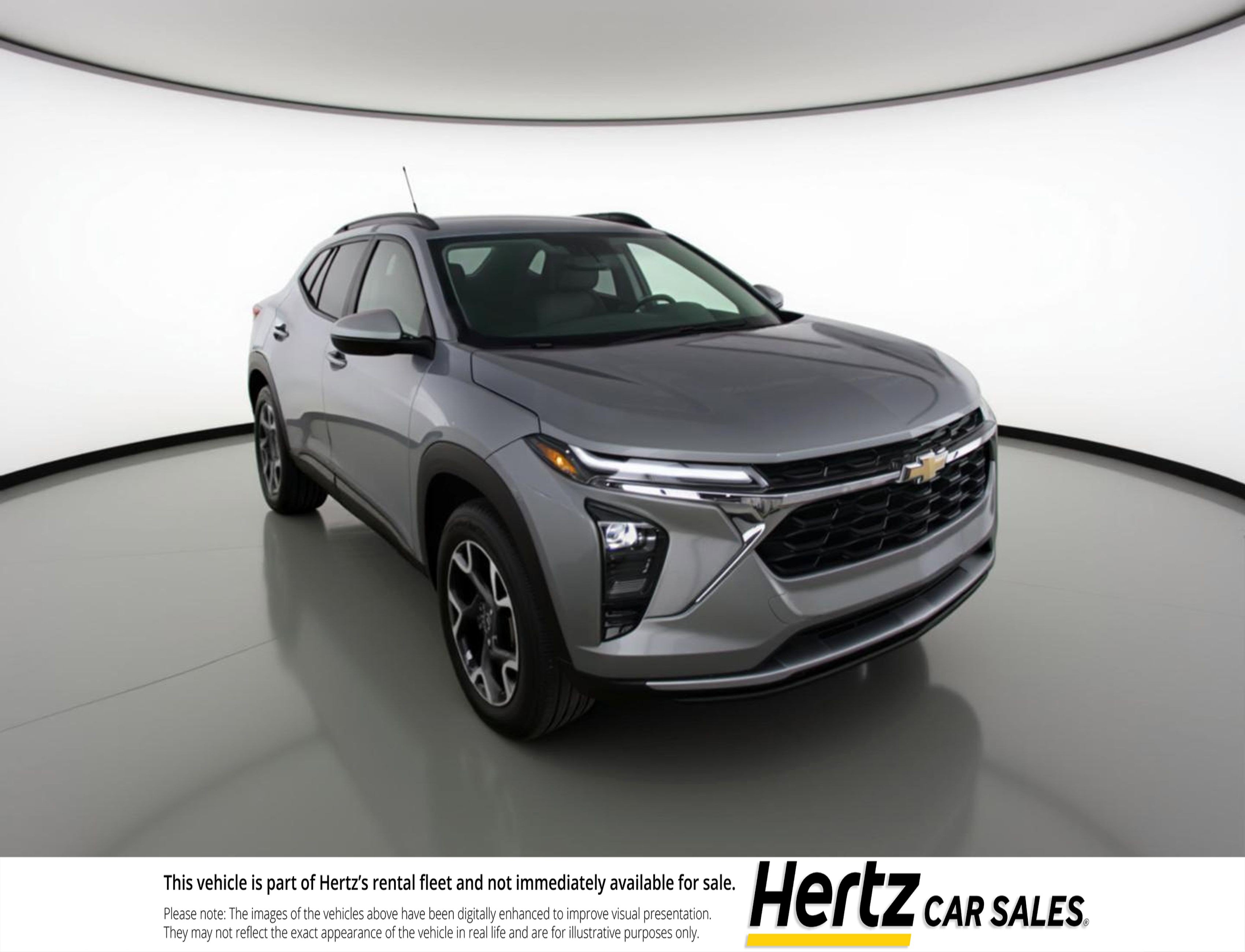 Used 2025 Chevrolet Trax LT image 1