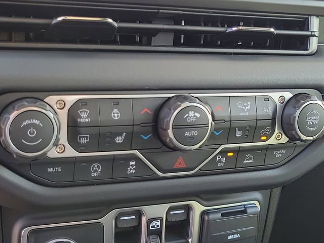 New 2026 Jeep Gladiator Mojave image 21