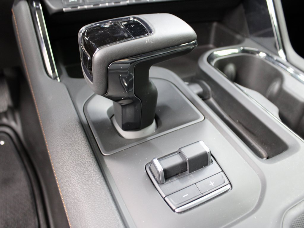 Used 2024 GMC Sierra 1500 AT4 image 70