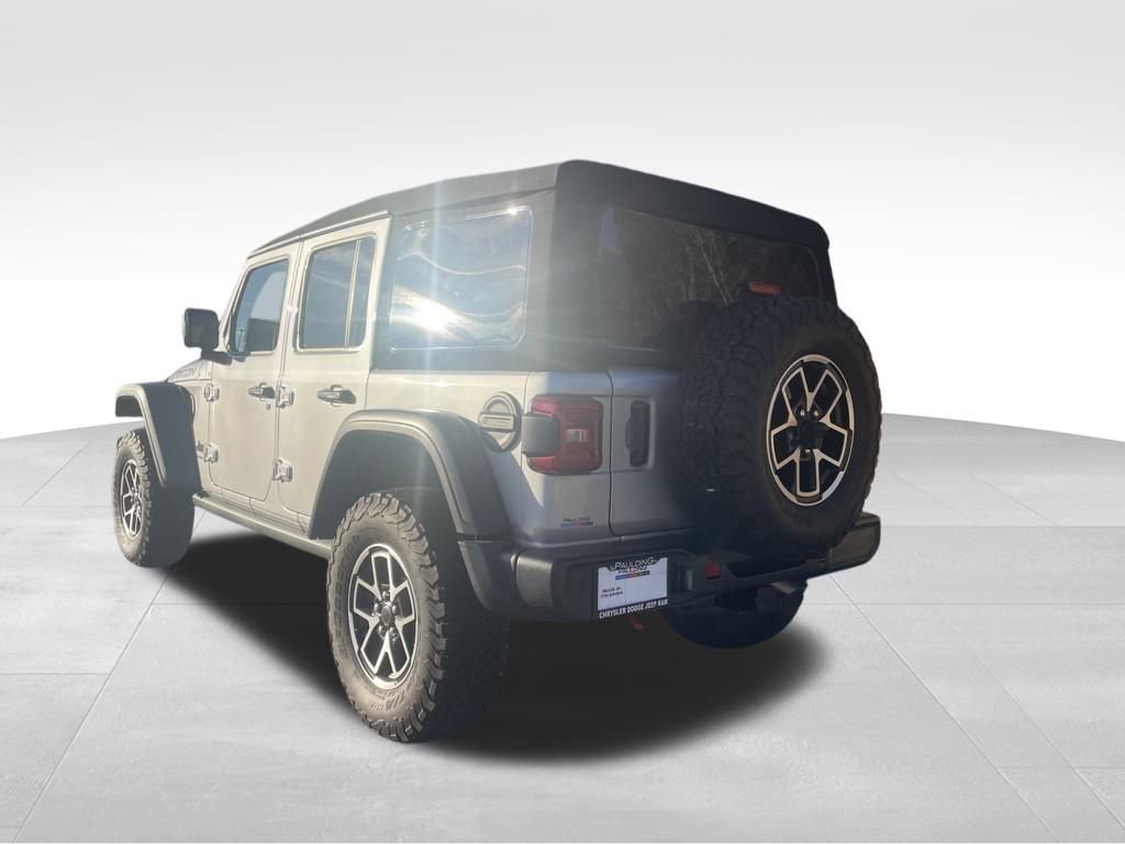 Used 2024 Jeep Wrangler Unlimited Rubicon w/ Technology Group image 7