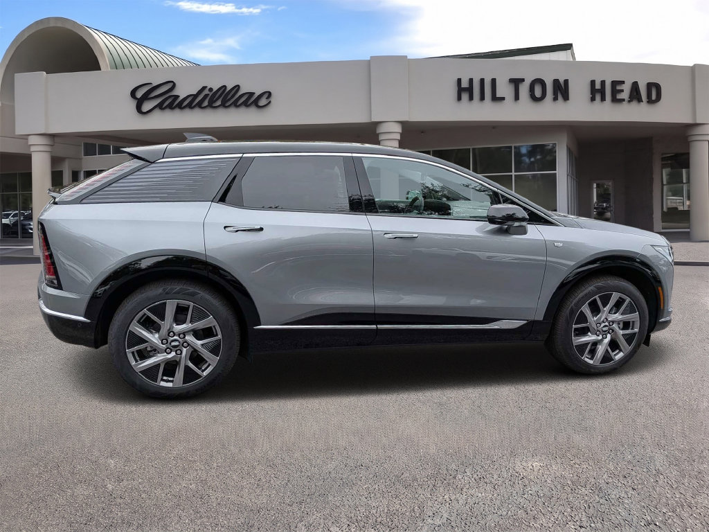 Certified 2027 Cadillac Optiq Luxury RWD image 6