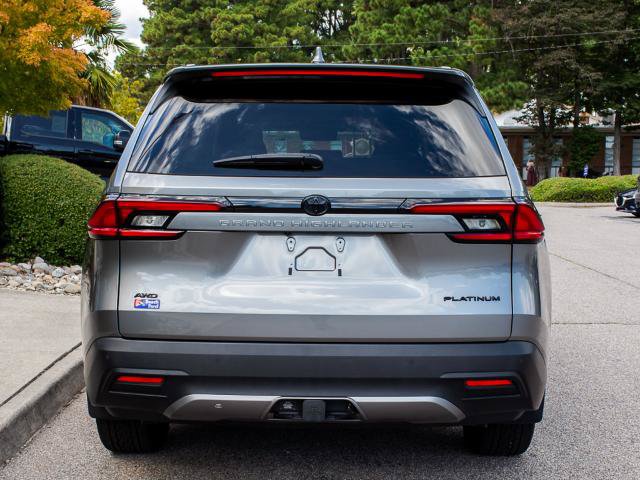 Used 2025 Toyota Grand Highlander AWD image 4