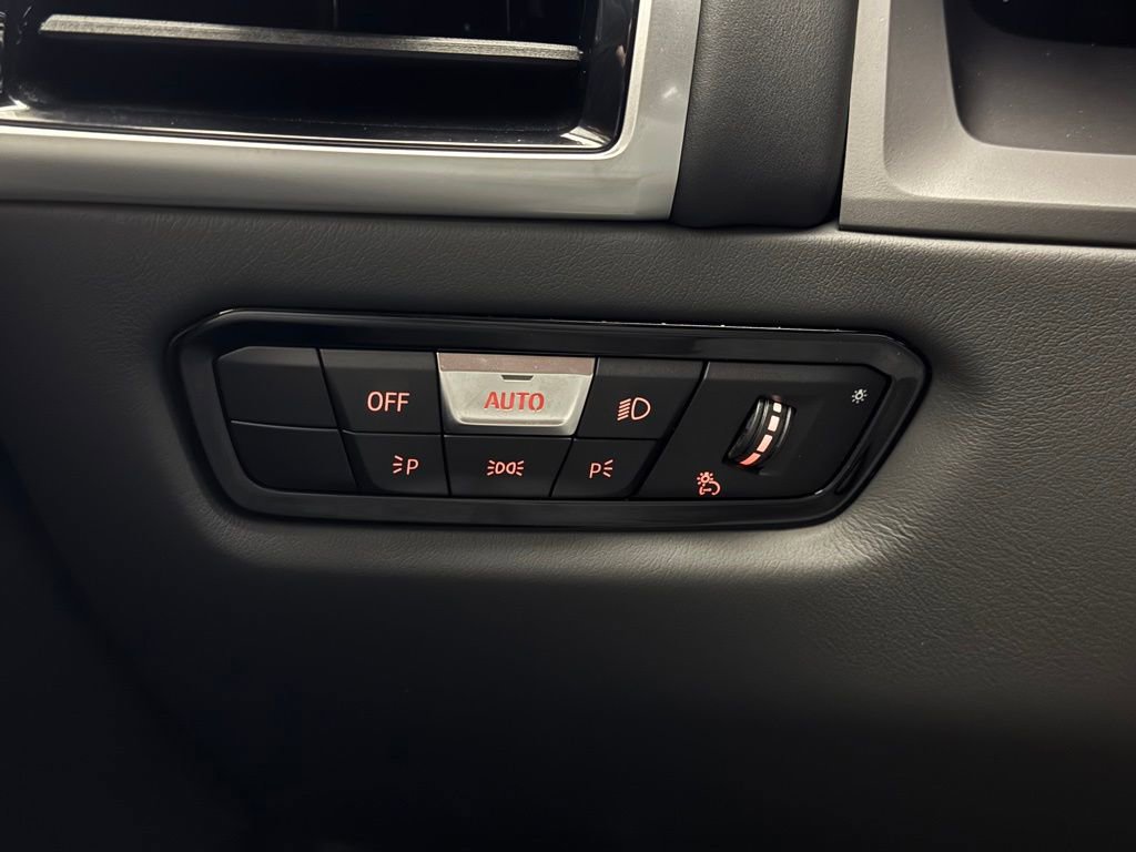 Used 2025 BMW M8 Competition w/ M Carbon Exterior Package image 34