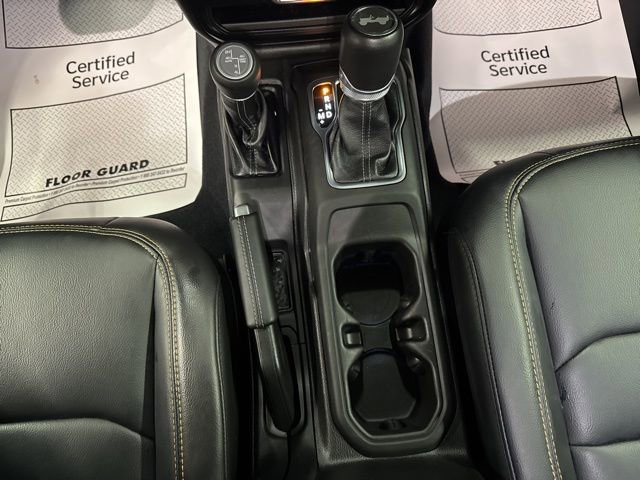 Used 2024 Jeep Wrangler Unlimited Sahara AWD/4WD image 17