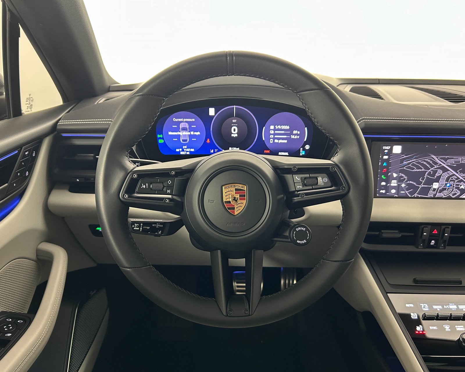 Used 2025 Porsche Macan 4S Electric image 20