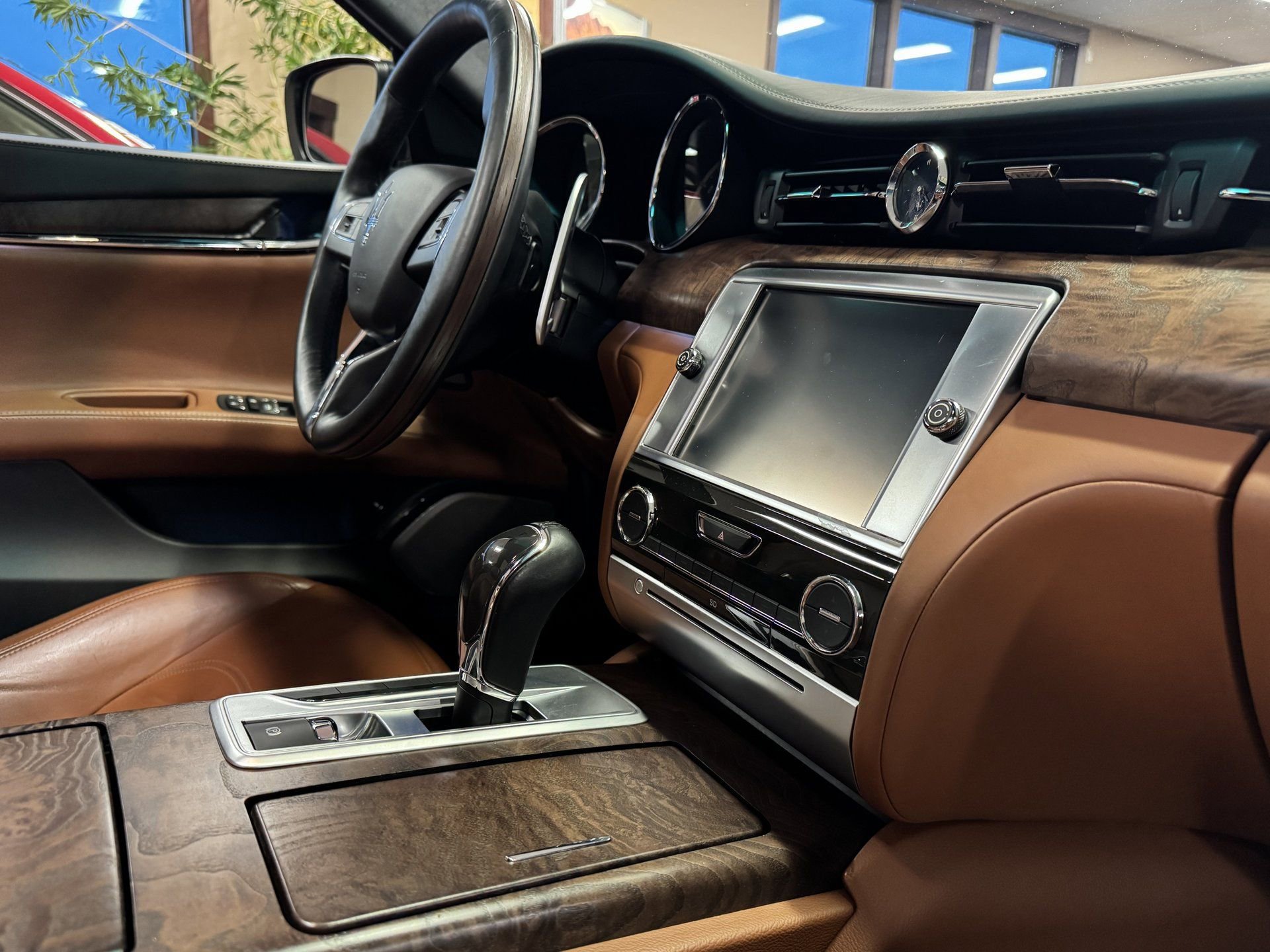 Used 2014 Maserati Quattroporte GTS image 32