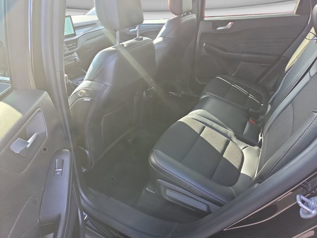 Used 2025 Ford Escape SE FWD image 9