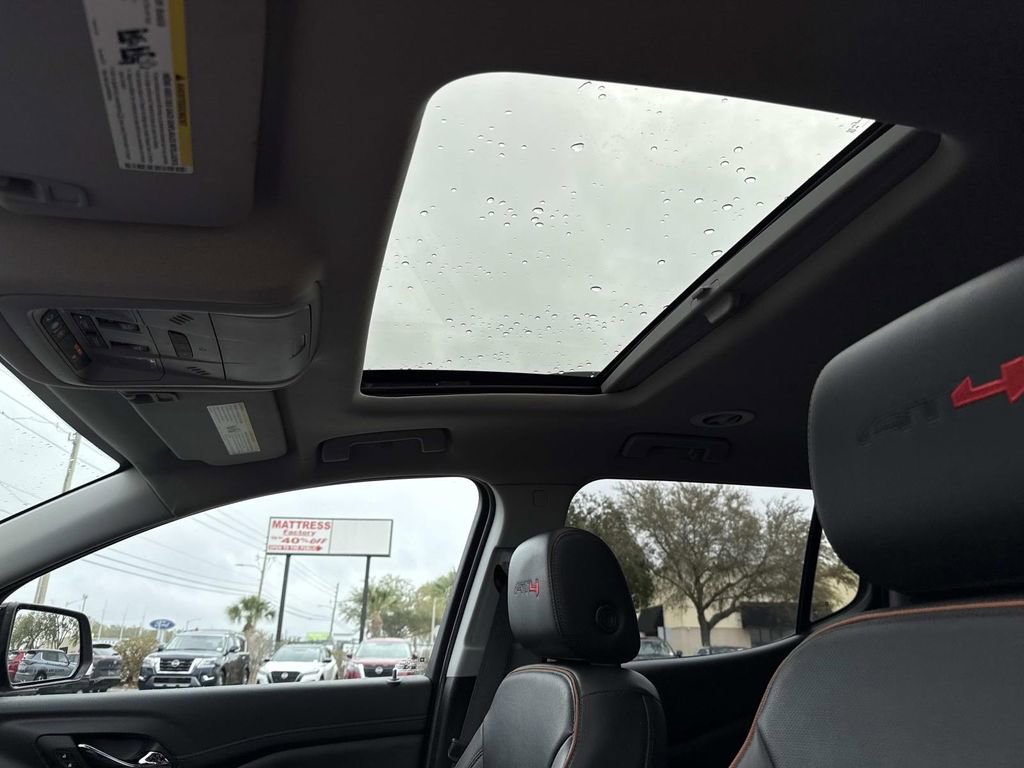 Used 2023 GMC Acadia AT4 w/ Preferred Package image 28