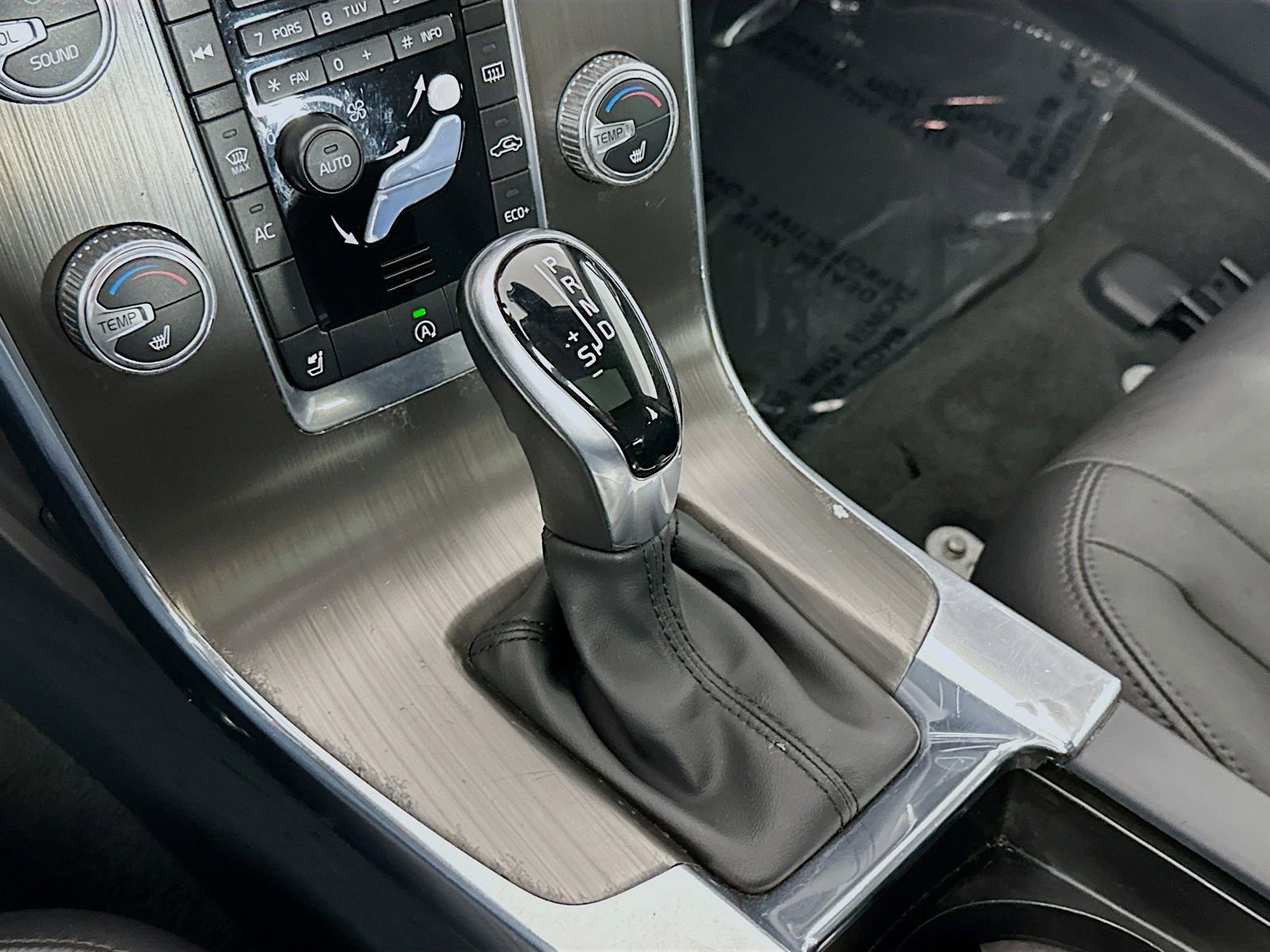 Used 2016 Volvo V60 T5 Premier image 16