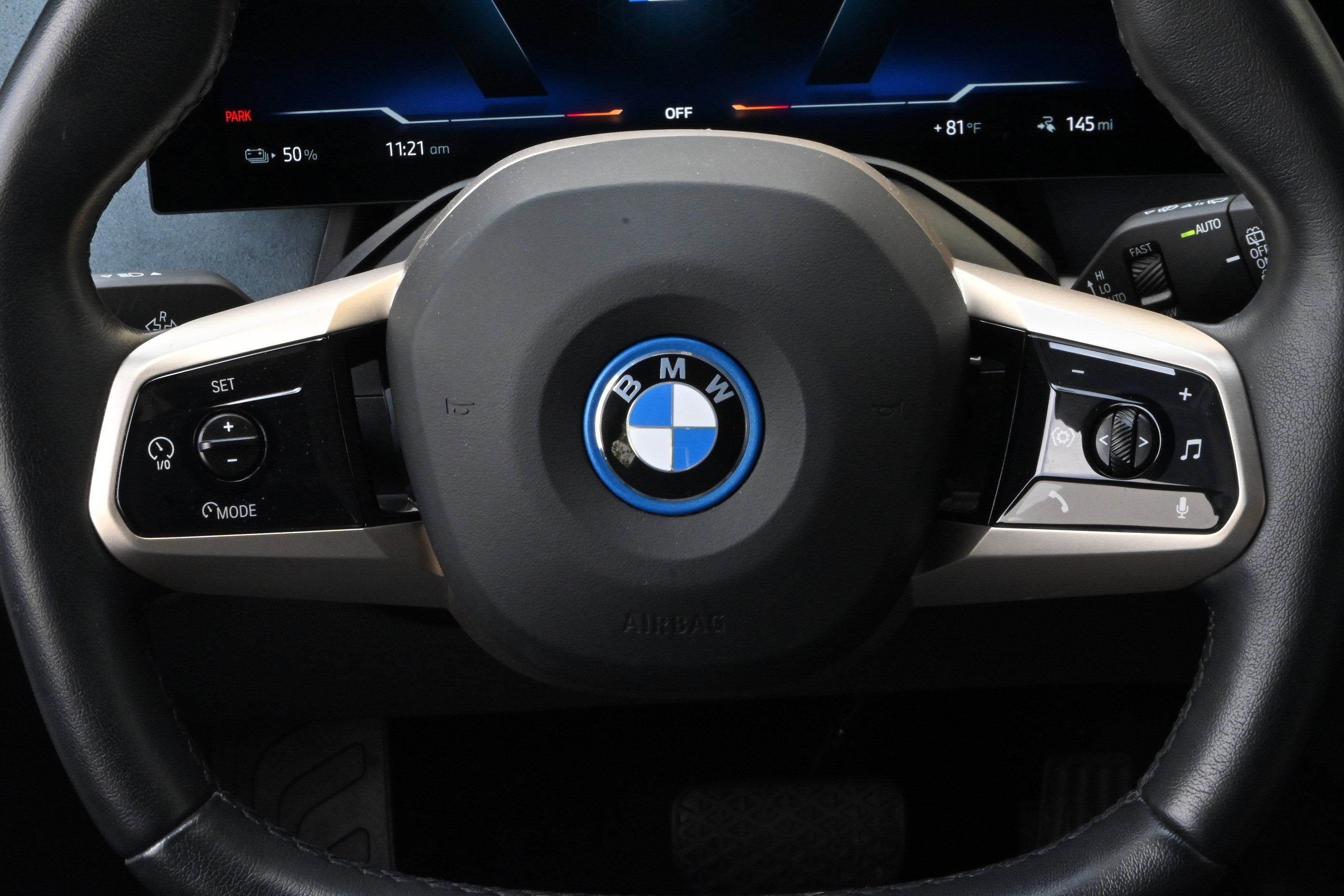 Certified 2024 BMW iX xDrive50 w/ Sport Package AWD/4WD image 30