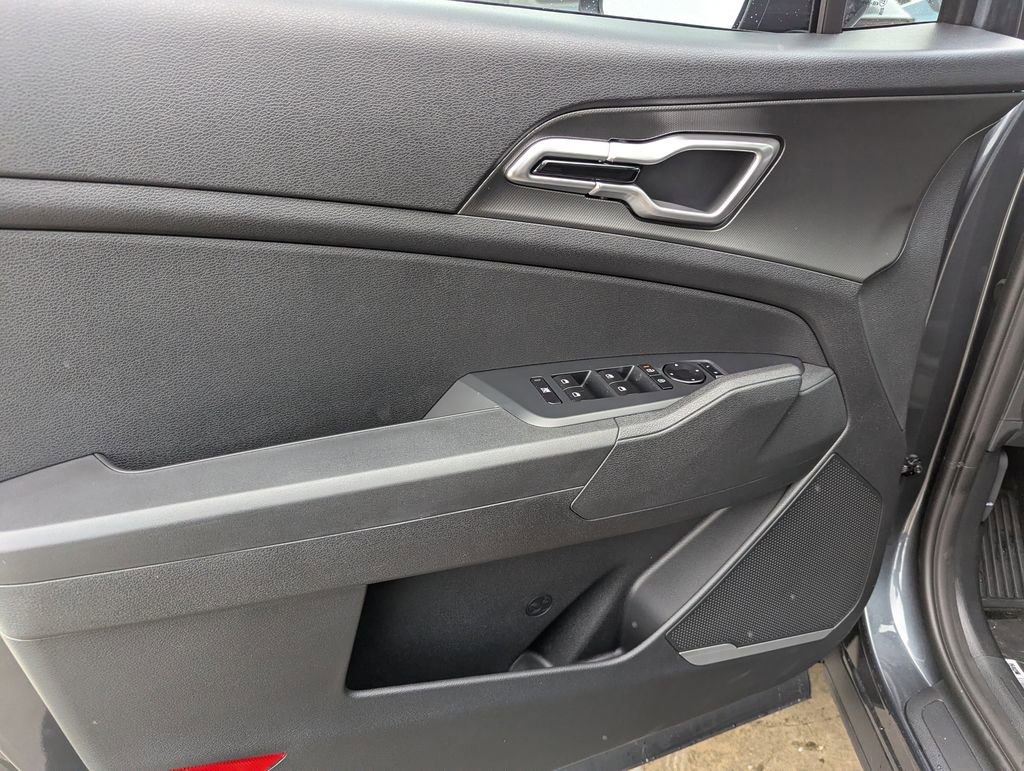 New 2026 Kia Sportage S AWD/4WD image 17