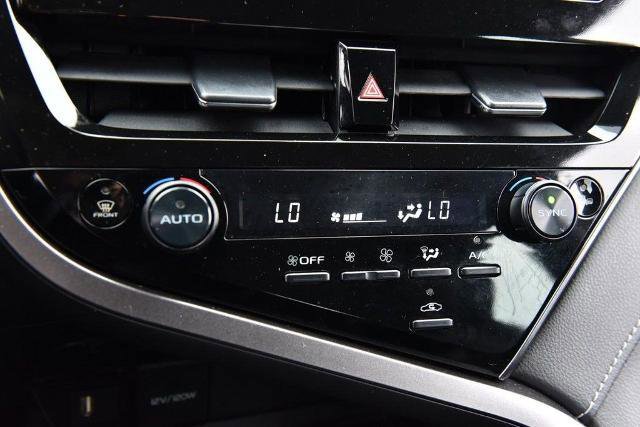 Used 2024 Toyota Camry SE image 14