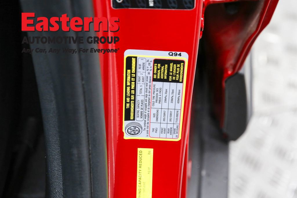 Used 2022 Hyundai Venue Limited image 35