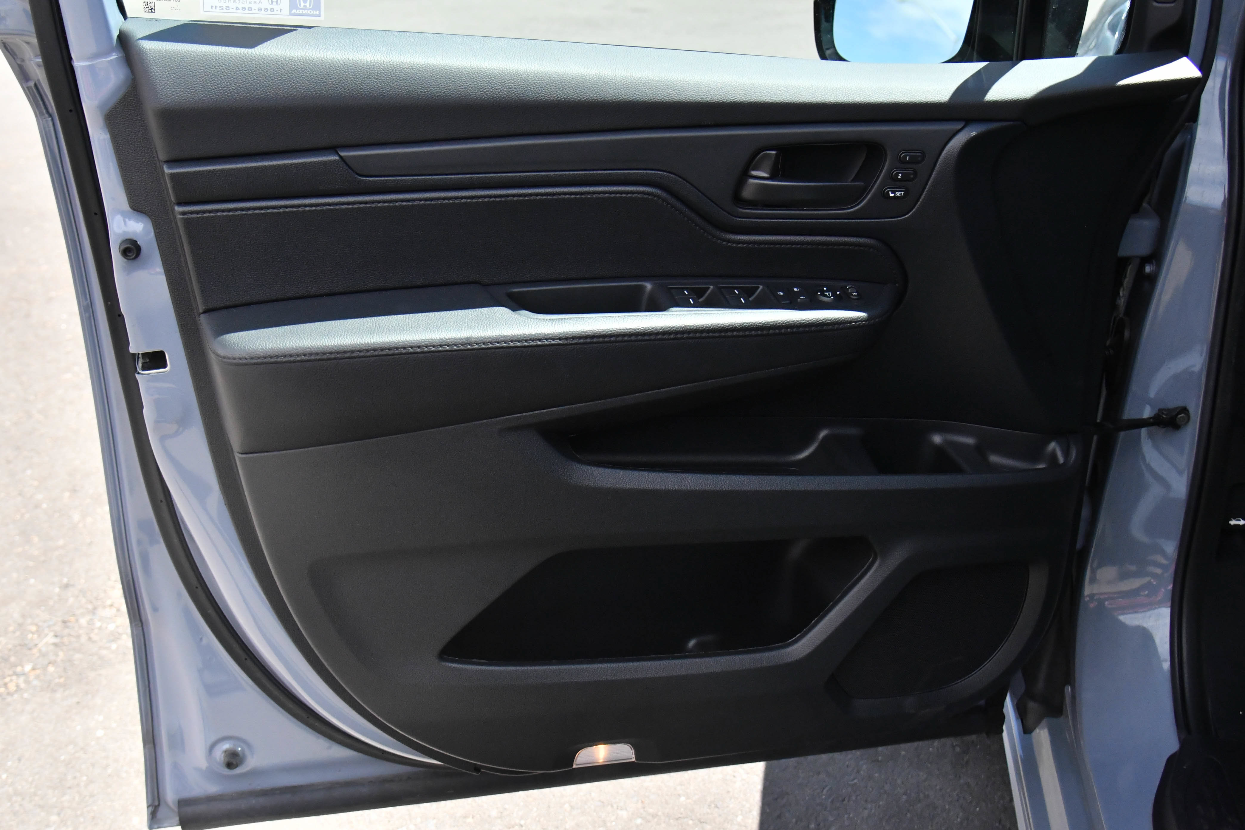 Used 2023 Honda Odyssey Sport image 14