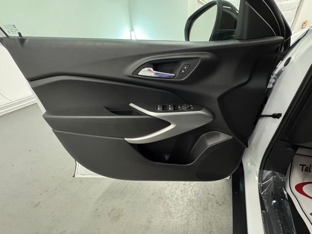 New 2026 Chevrolet Trax RS FWD image 13