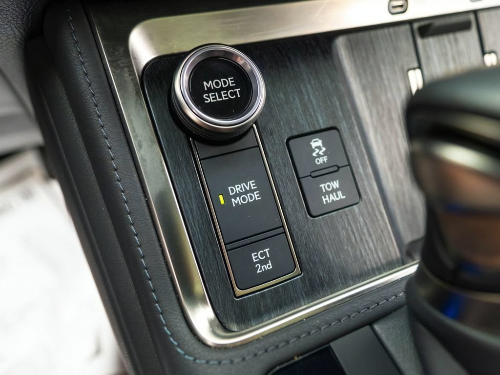 Used 2024 Lexus GX 550 w/ Cold Area Package AWD/4WD image 30