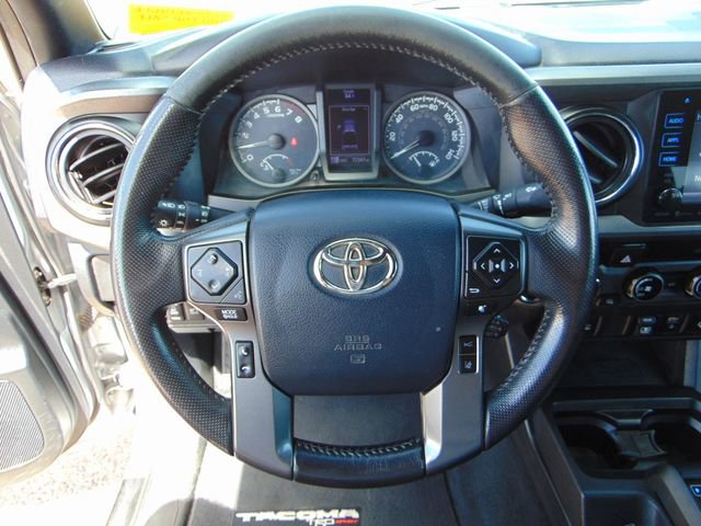 Used 2018 Toyota Tacoma TRD Sport image 15