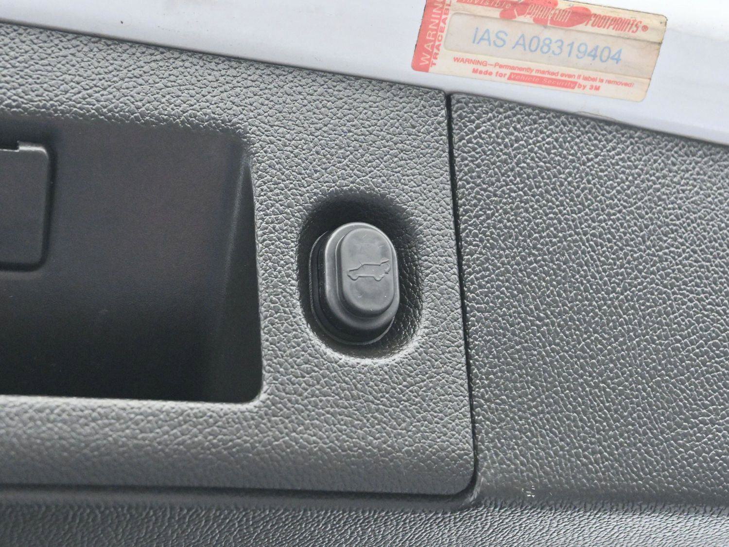 Used 2017 Cadillac Escalade ESV Luxury image 11