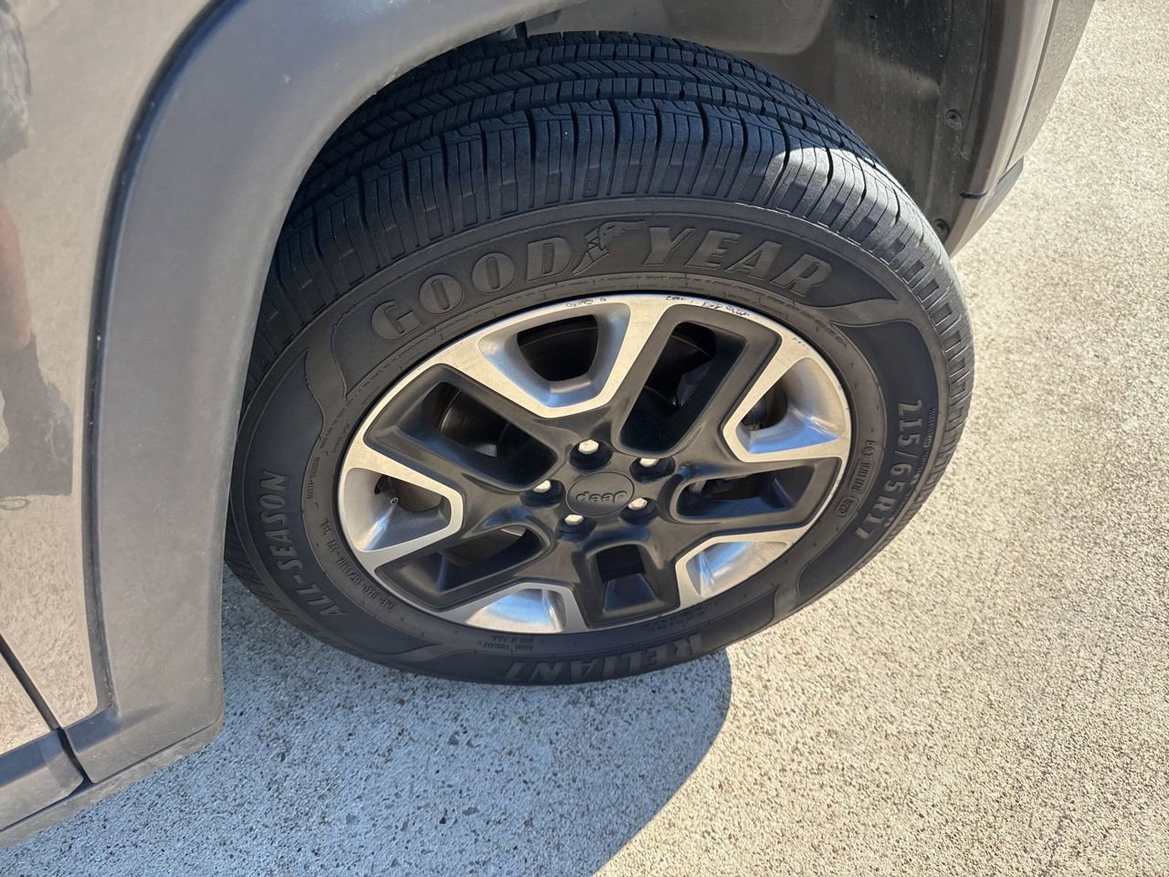 Used 2017 Jeep Compass Trailhawk w/ Leather Interior Group image 16