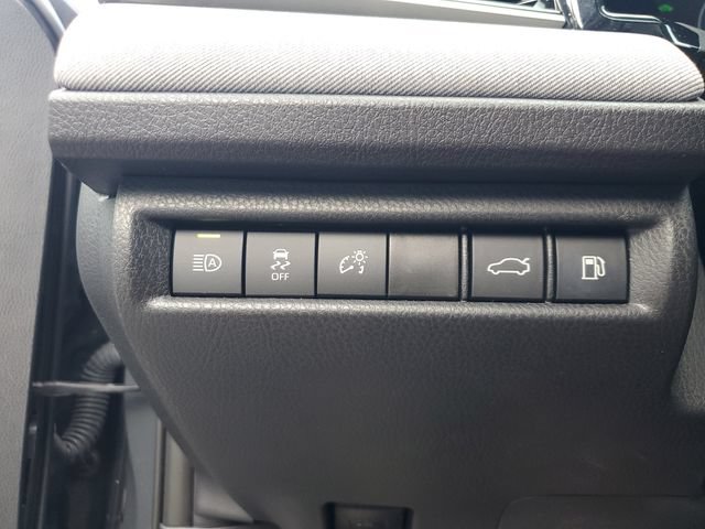 Used 2025 Toyota Camry LE FWD image 36