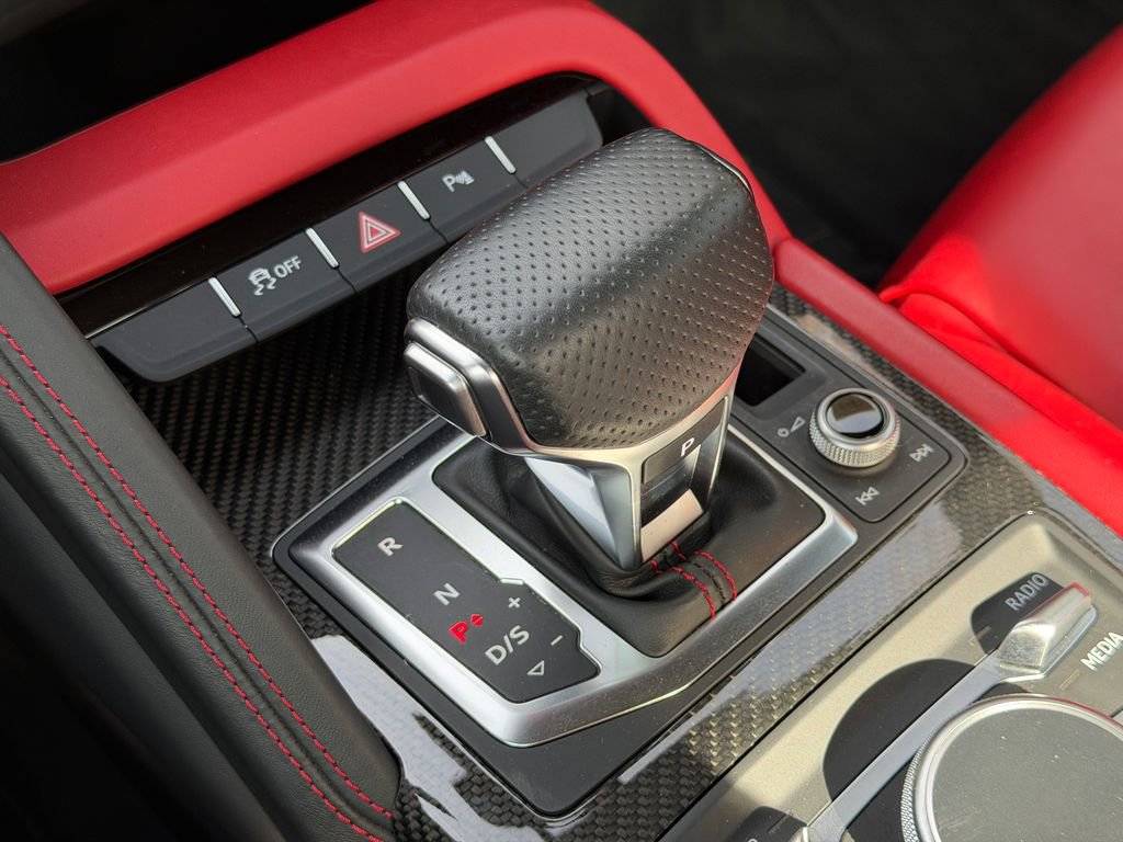 Used 2018 Audi R8 V10 image 25