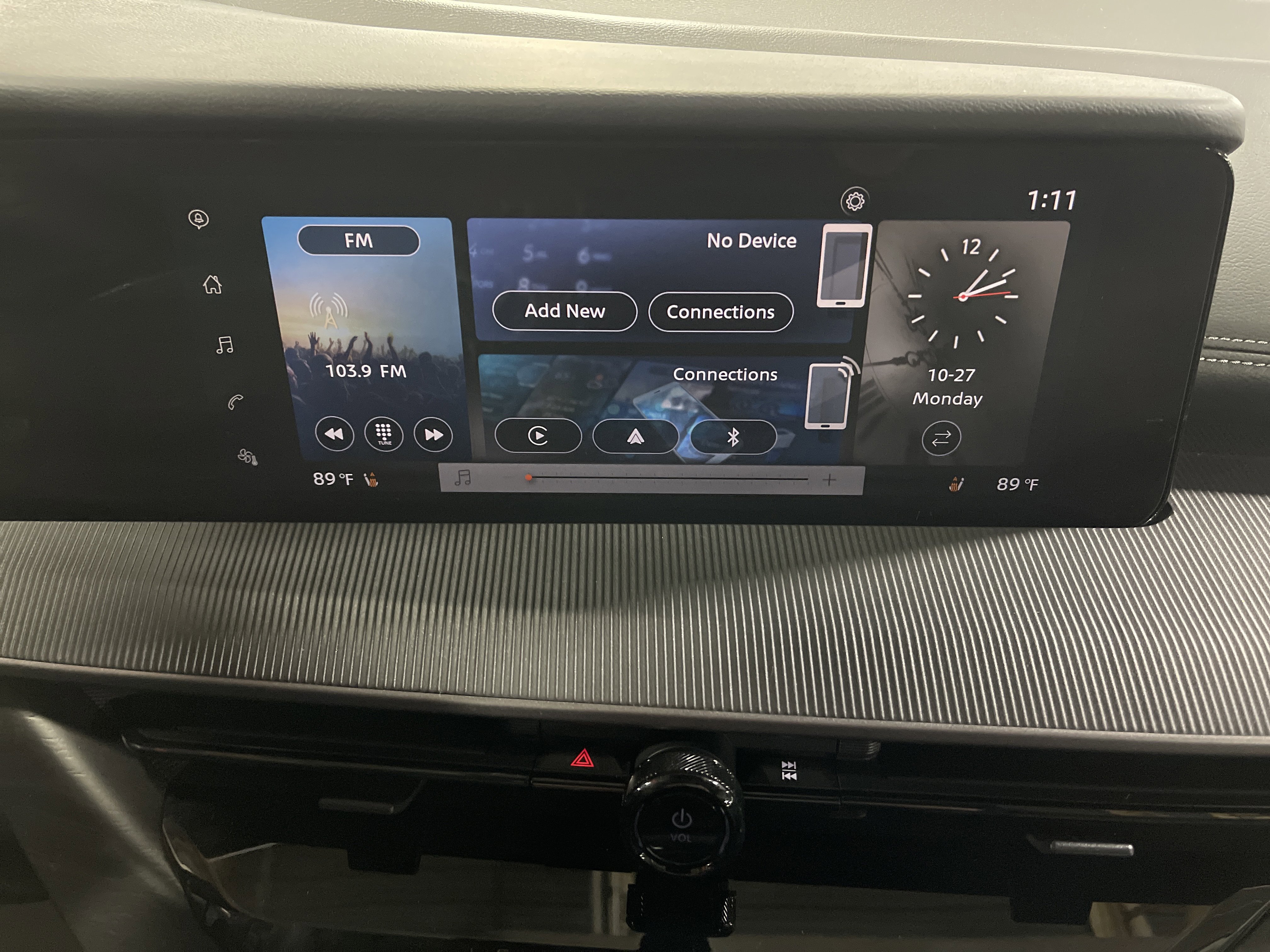 Used 2025 Nissan Murano SV image 21