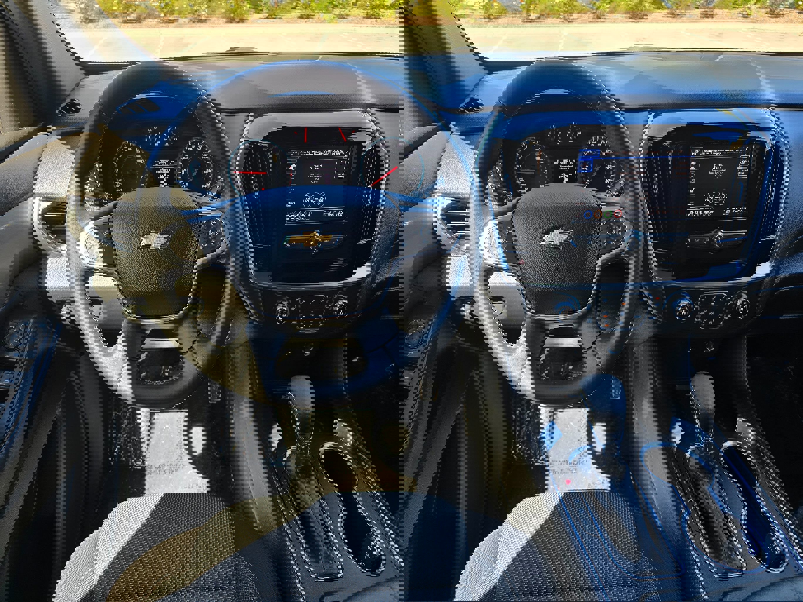 Used 2023 Chevrolet Traverse LT image 26