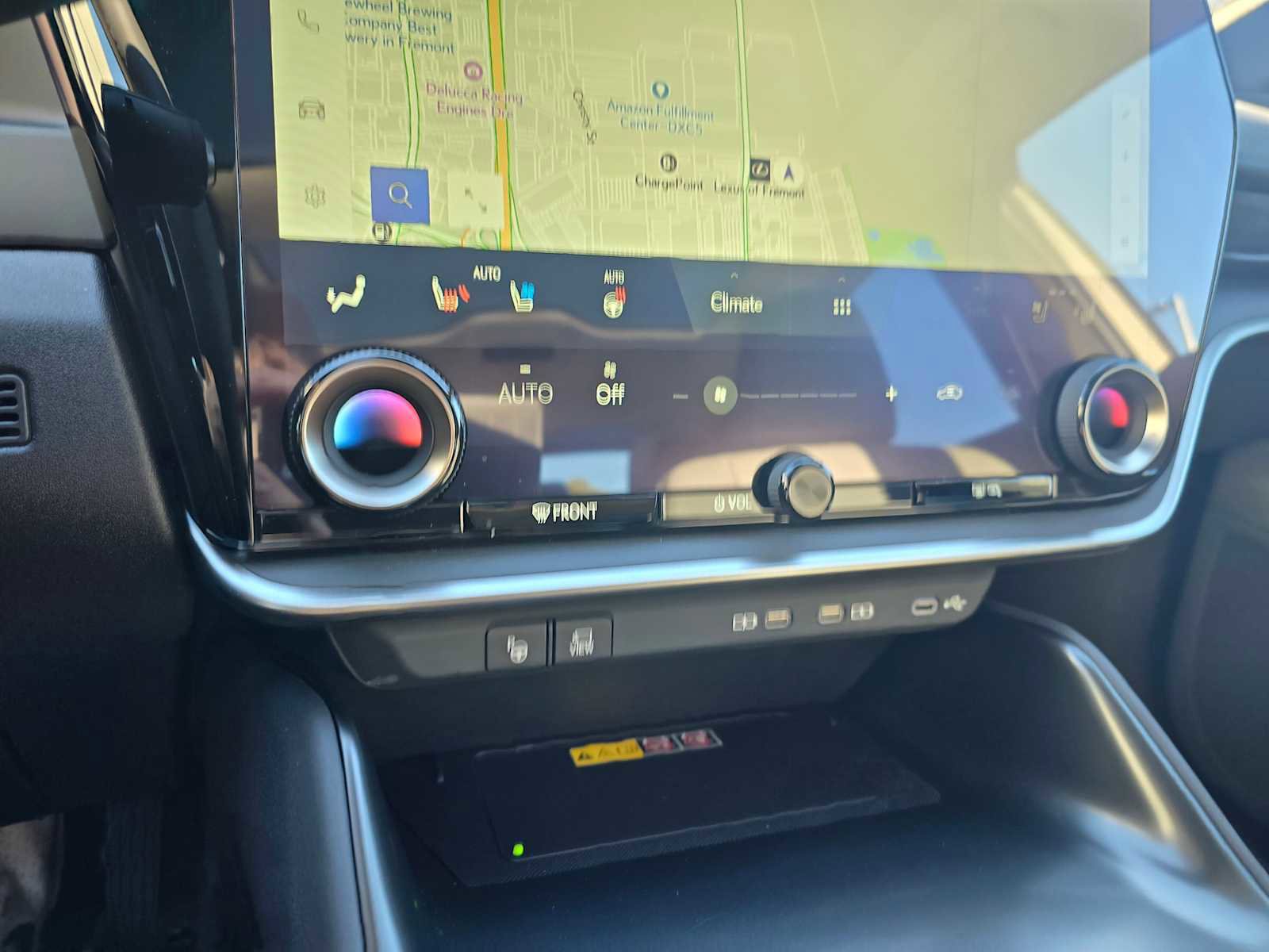 Used 2023 Lexus RZ 450e Premium image 31