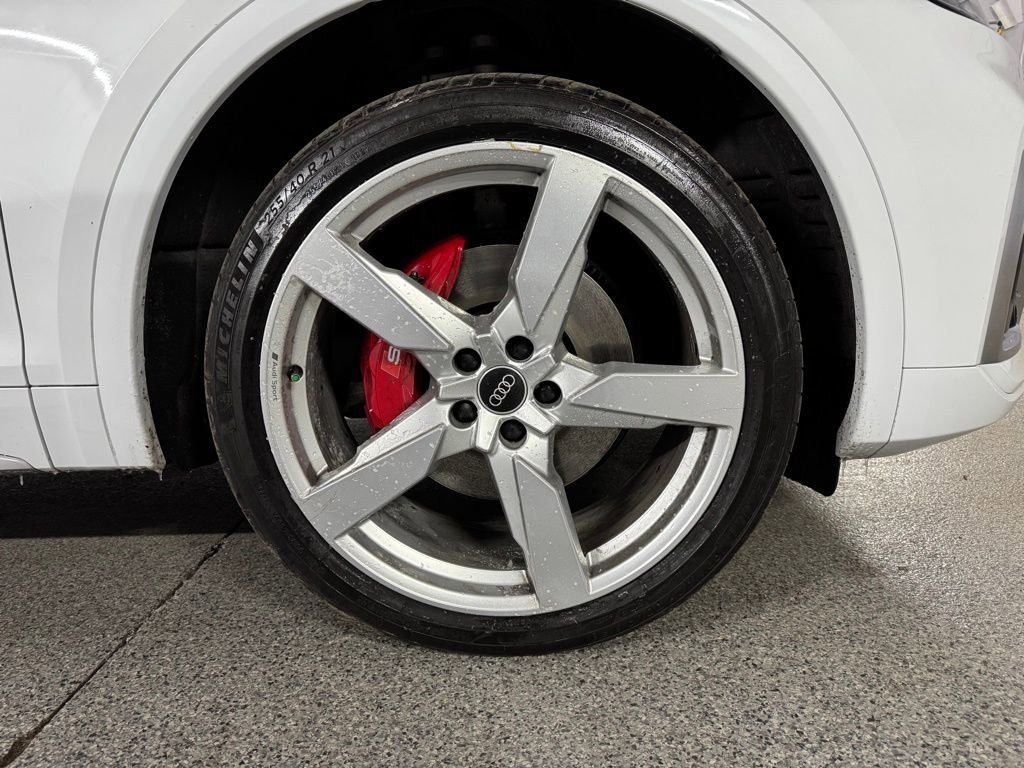 Used 2023 Audi SQ5 Premium Plus w/ Premium Plus Package image 5